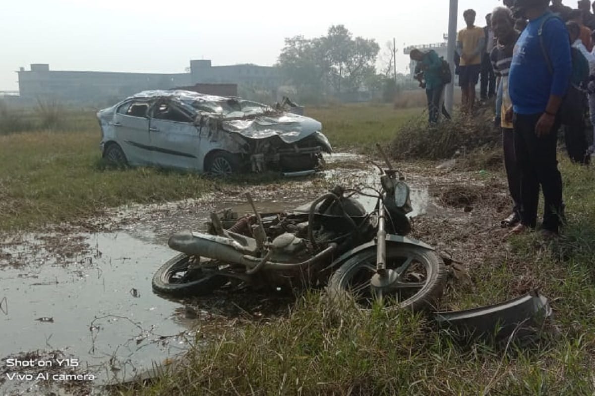 road accident in varanasi one dead and six people injured after Car overturns after hitting bike in trying to save  Nilgai