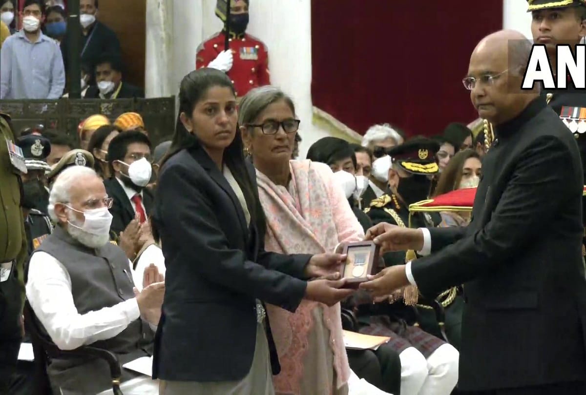 Group Captain Abhinandan Varthaman to be awarded the Vir Chakra today by President Ram Nath Kovind, Kirti chakra, Sapper Prakash Jadhav, shaurya chakra
