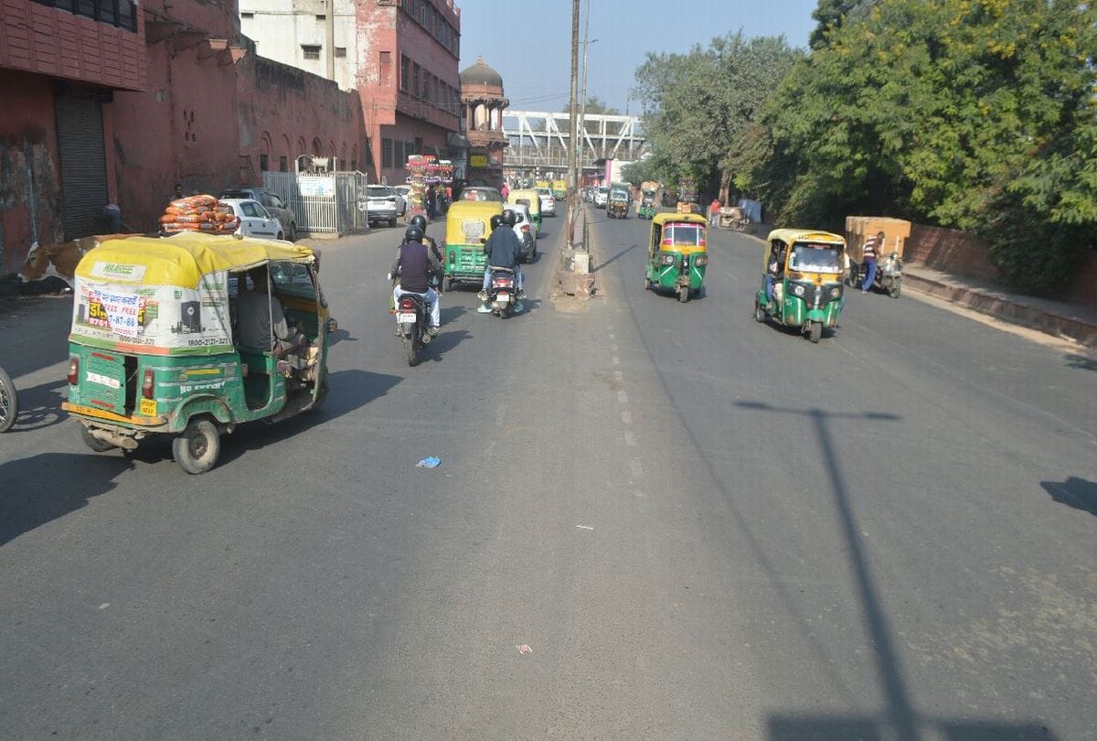 Agra Air Pollution Reduce After Rain AQI Today