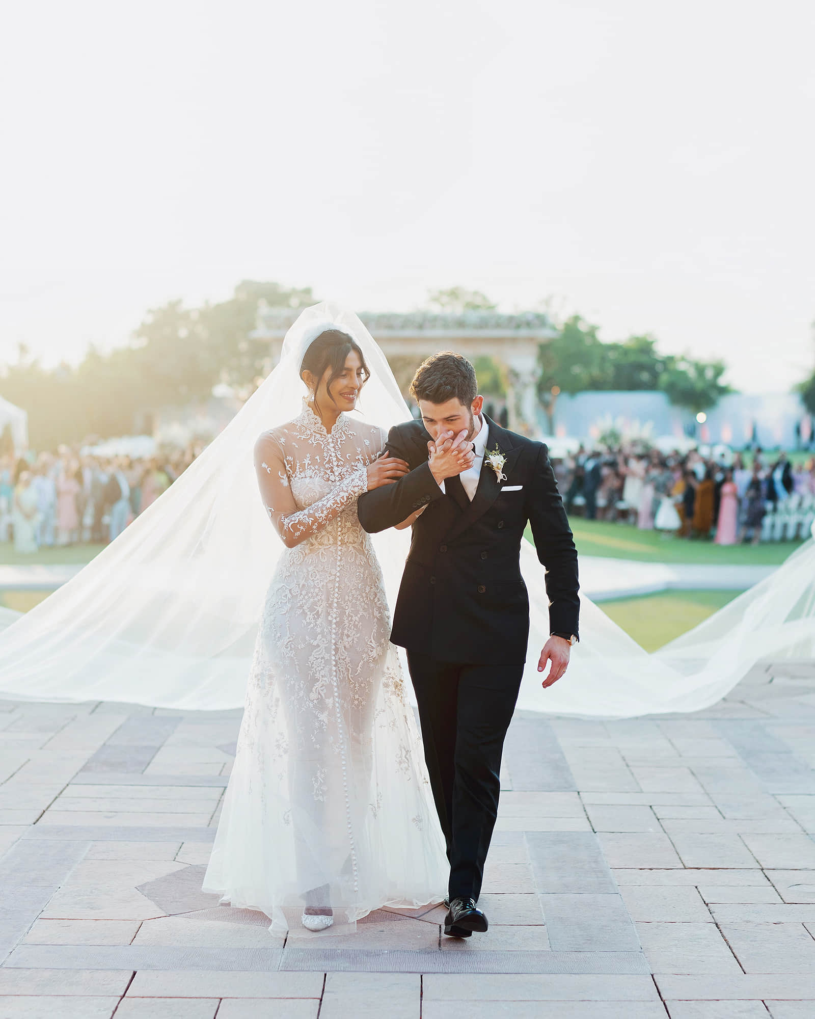 Priyanka Chopra removes Jonas: Priyanka Chopra and Nick Jonas got married in royal style, see photos
