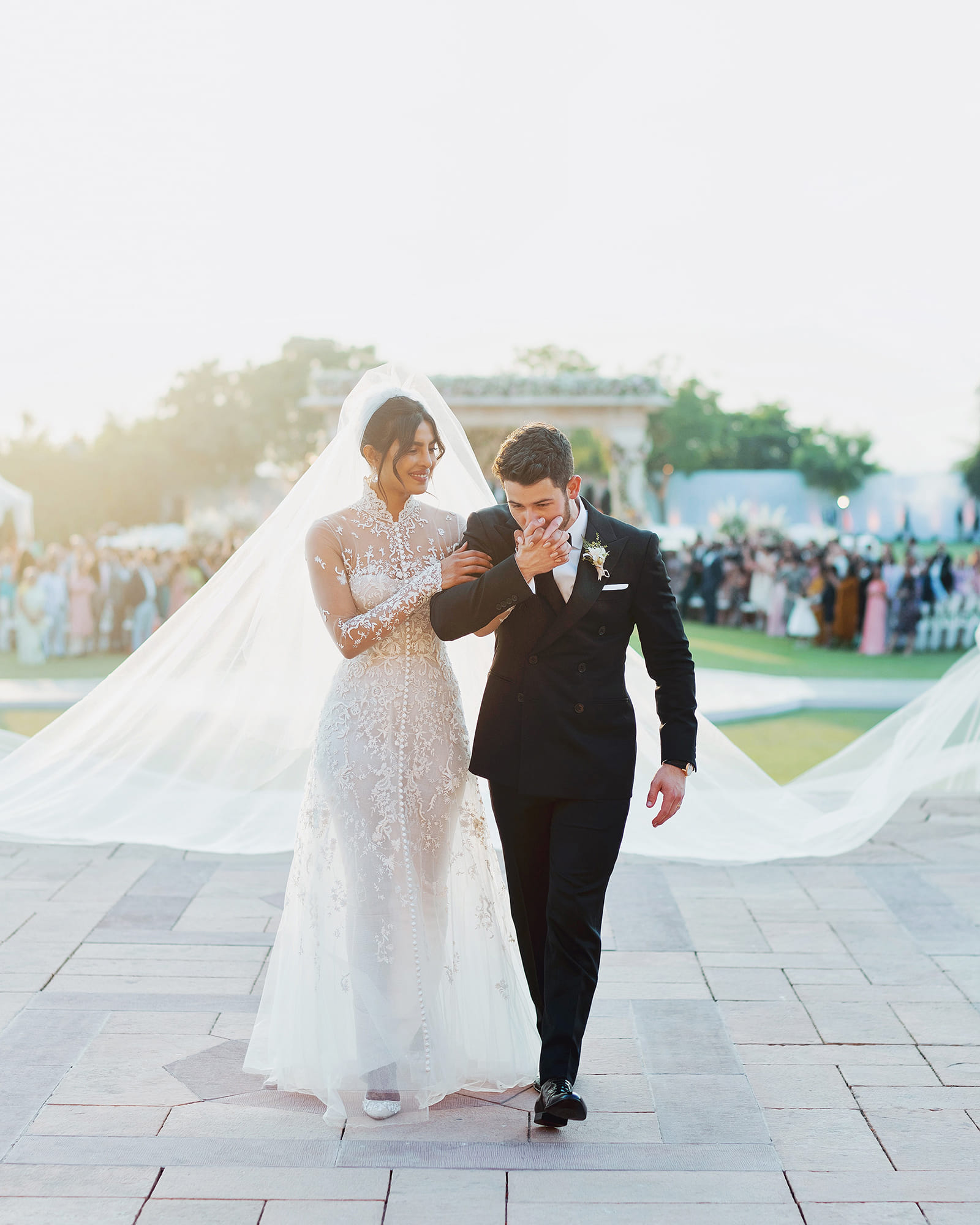 Priyanka Chopra removes Jonas: Priyanka Chopra and Nick Jonas got married in royal style, see photos