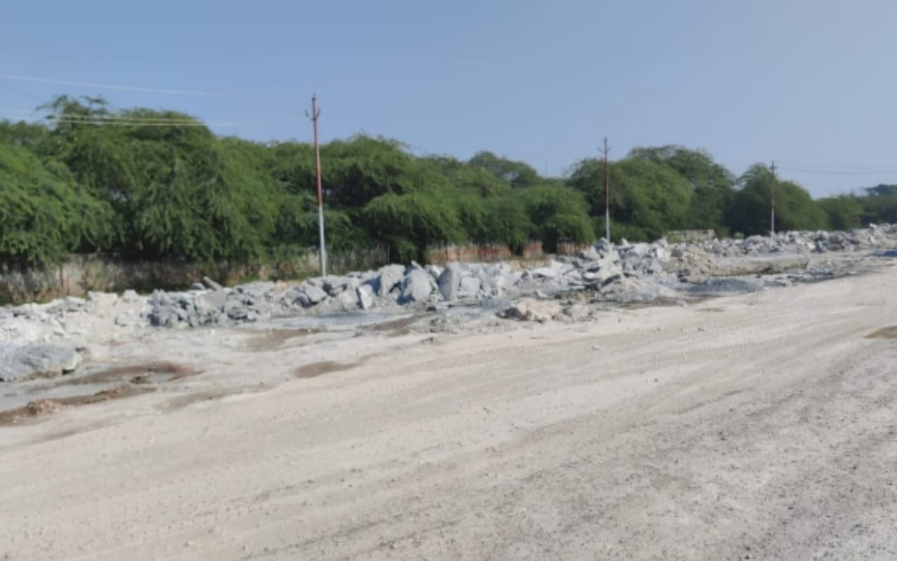 Pollution control board in Meerut imposed a fine of twenty five lakhs on NCRTC for making pollution