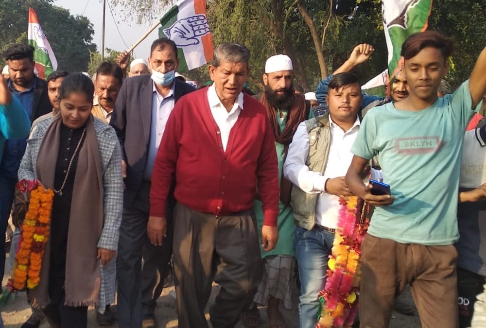 uttarakhand election 2022 news: Former CM Harish Rawat Padyatra in haridwar and Kotdwar