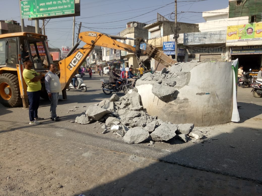 Lord Parshuram Chowk demolished again, will be constructed with new design, Yamunanagar