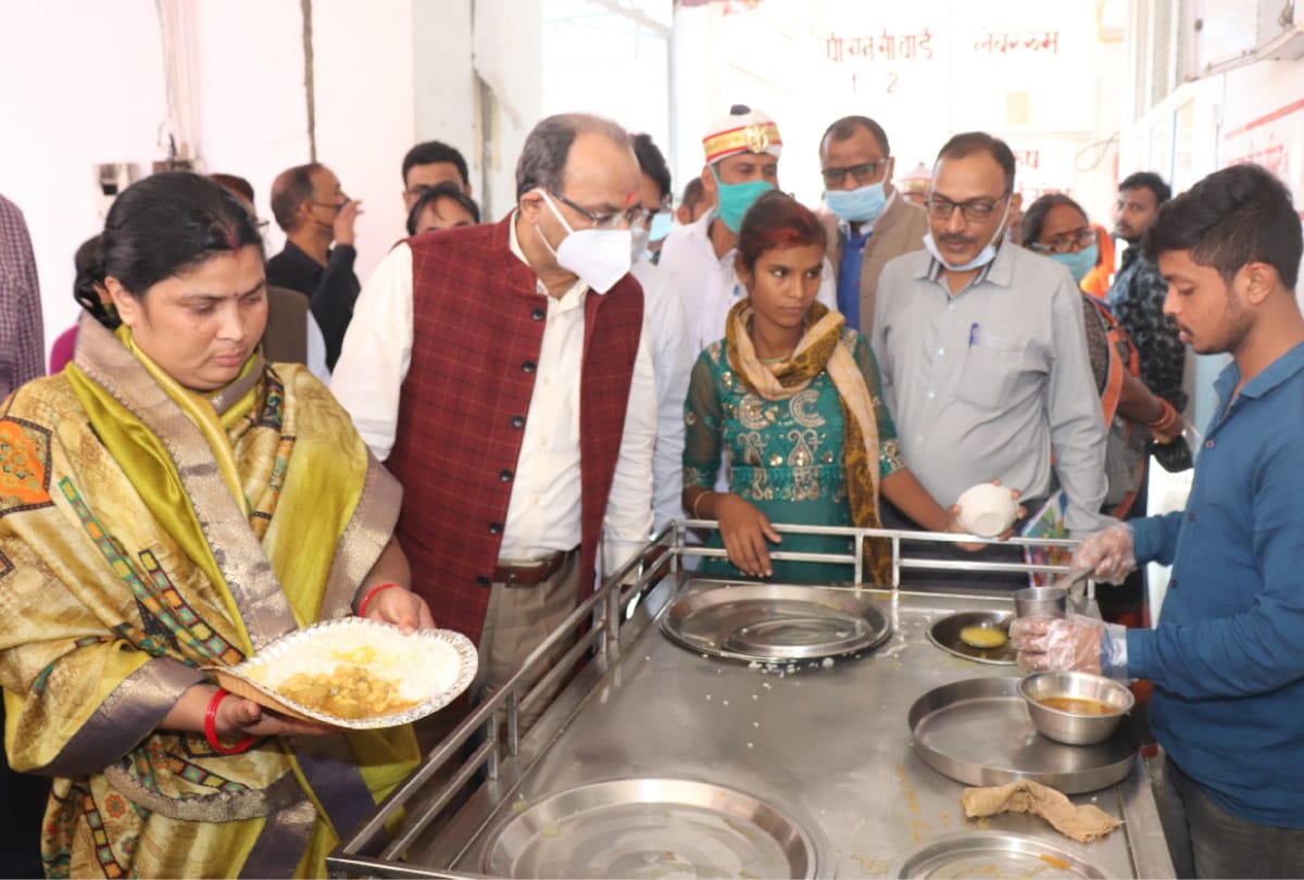 Additional Chief Secretary Arvind Kumar inspect Gorakhpur Women Hospital