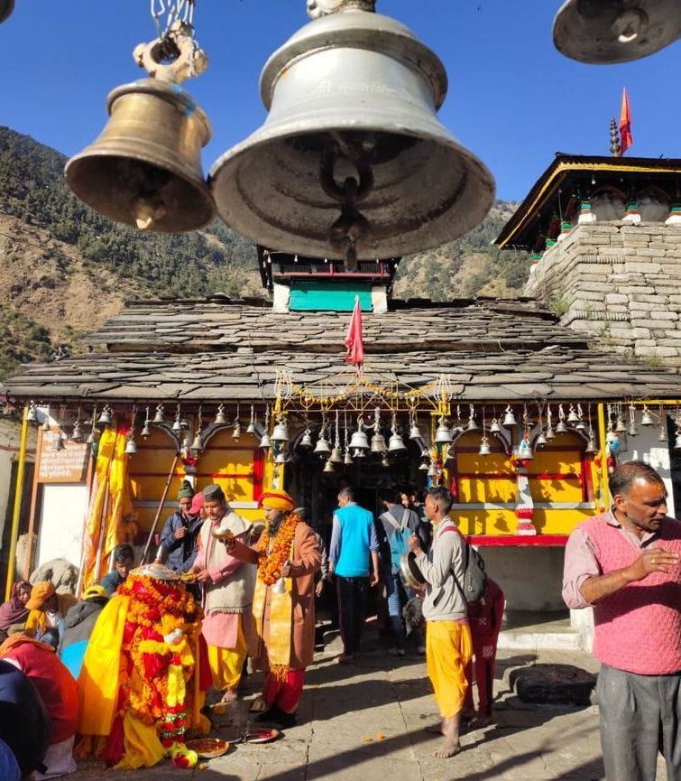 Doli of Madmaheshwar will reach Giria village for tonight's stay