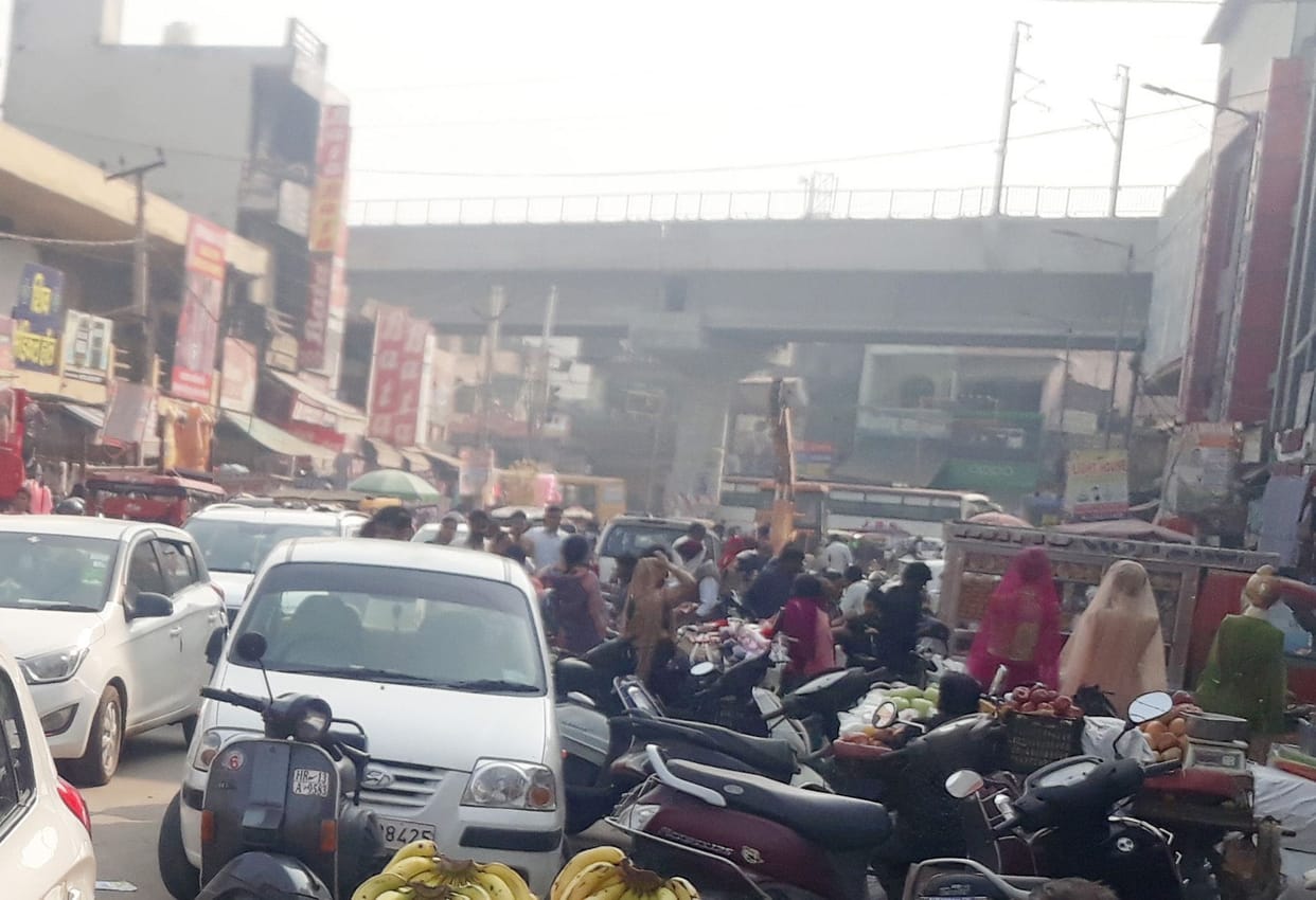 Encroachment became canker, passersby upset