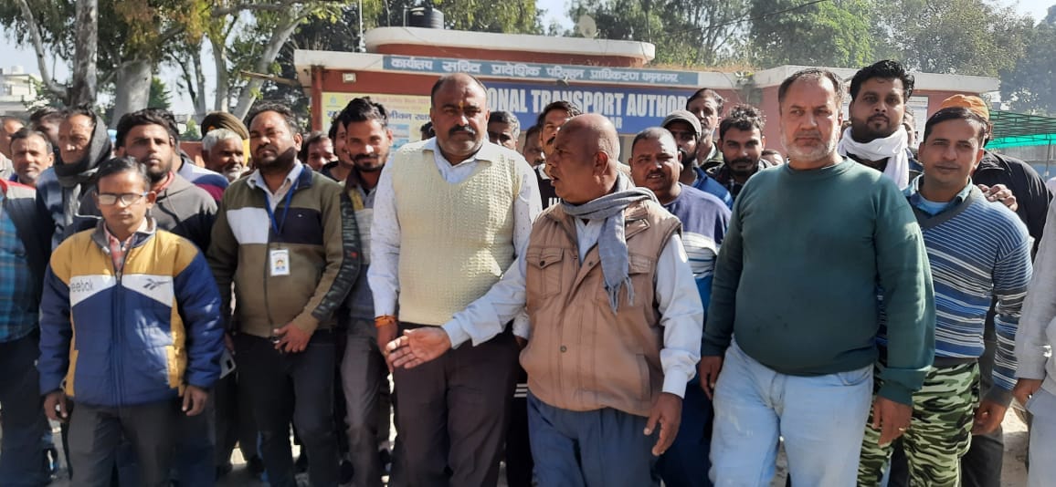 E-rickshaw drivers expressed anger, Yamunanagar