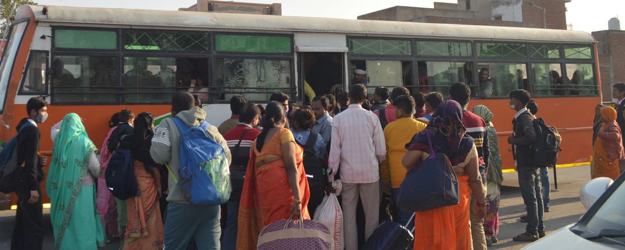 Hathras: There is a fight for travel in roadways buses and trains