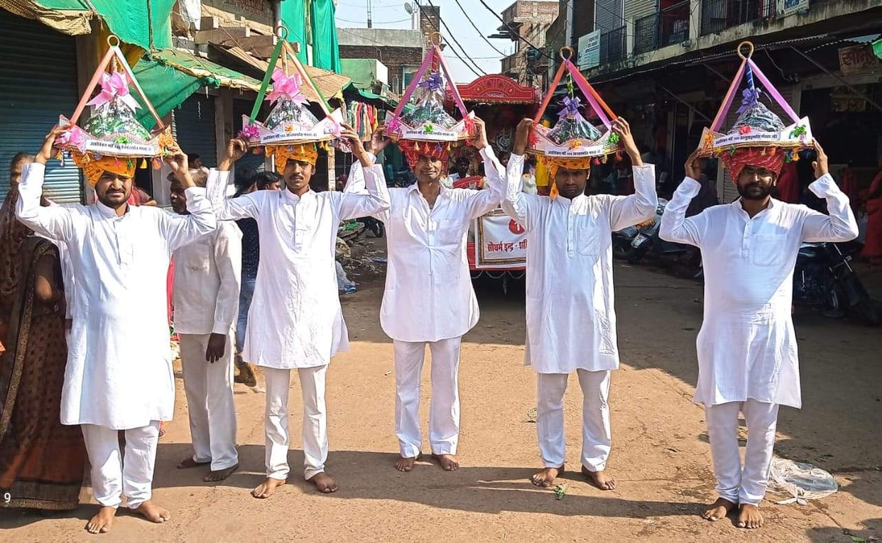 pichika parivertan, digamber sant