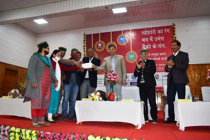dc kinnaur metting with bankar in rekanpeo