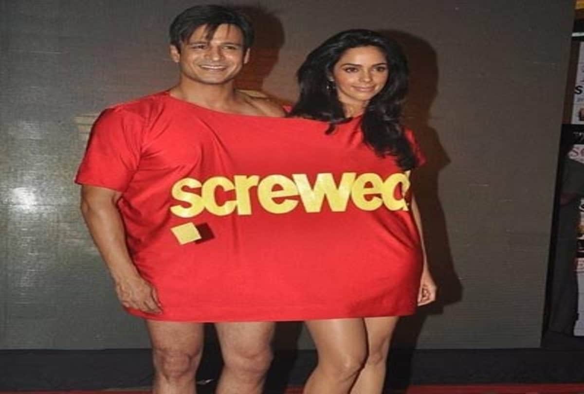 see pictures of some viral oops and embarassing moments of bollywood 
