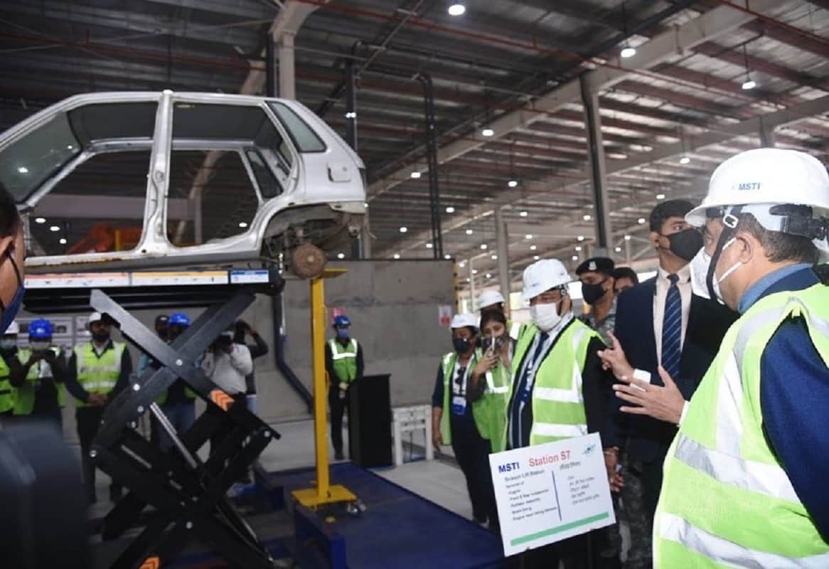 Union Minister Nitin Gadkari urges carmakers in India to promote vehicle scrapping to curtail pollution