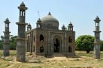 डिबाई के पला कसेर  में बना मिनी ताजमहल