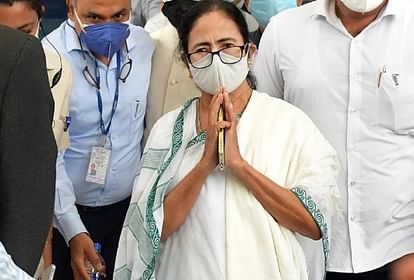 mamata banerjee national anthem insult case bombay high court reject plea west bengal