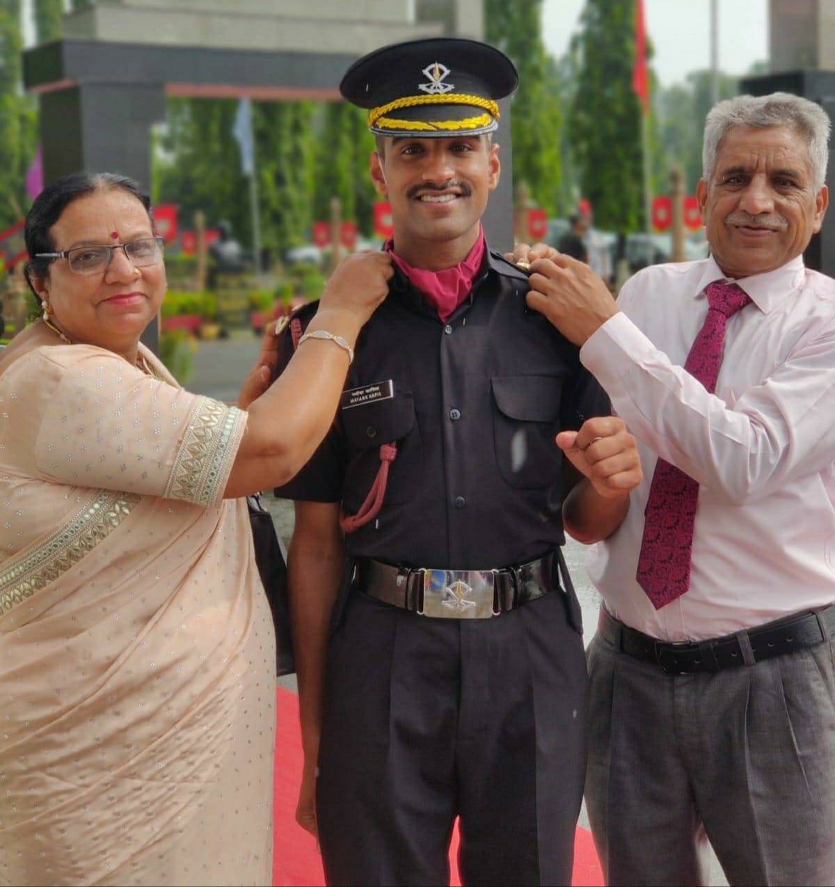 mayank kapil of ajoli gram panchyat una  selected officer in army