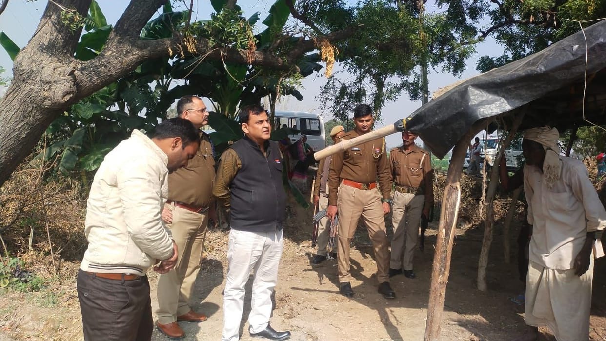 Clashes for possession of village society's land, Ambedkar's statue placed, SDM freed the land