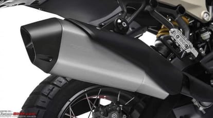 Benelli TRK 800 adventure motorcycle ADV revealed at EICMA 2021 show