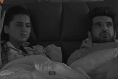 bigg boss 15 karan kundrra gets trolled for his possessive behavior towards tejasswi prakash people called him cheap kabir singh