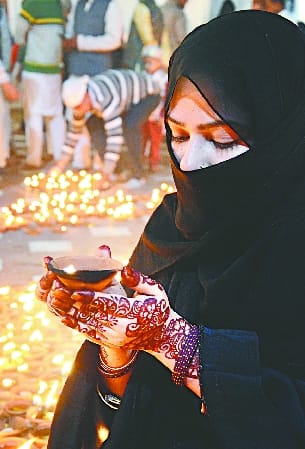 Jashn-e-Chiragan ceremony performed in an atmosphere of aqeedat and ittehad
