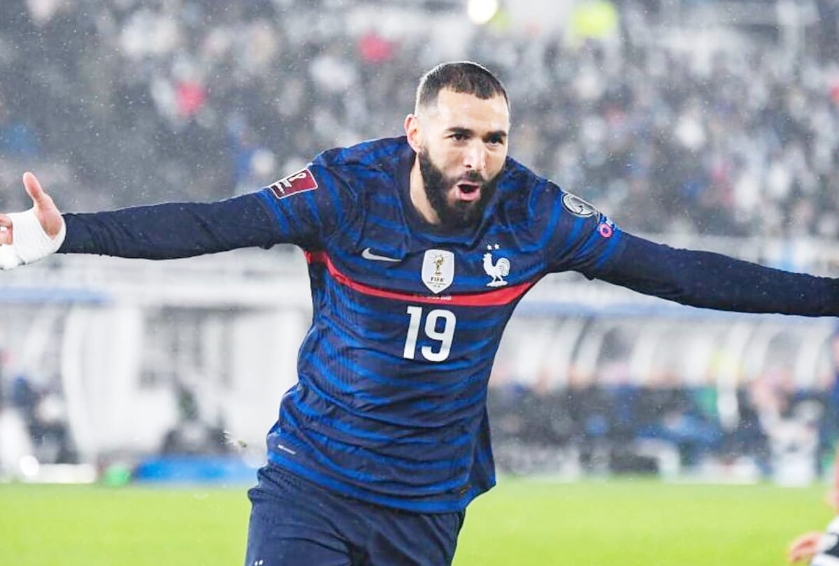 French footballer Karim Benzema guilty in sex tape extortion scandal; given suspended jail sentence and 62.60 lakh rupees fine for attempted blackmail