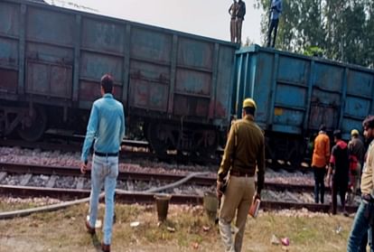 Goods train divided into two parts due to breakage of coupling in Jhansi