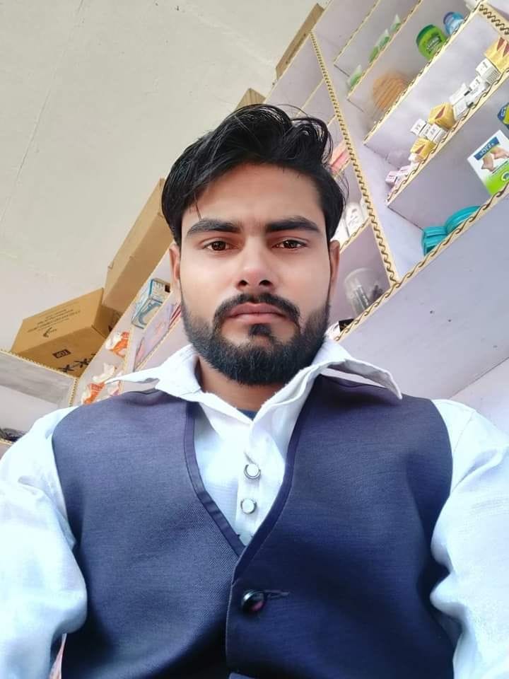 traiktar kee takkar se baik savaar kee maut, saathee ghaayal, maama ke ghar hareeepur se lautate samay khairanagar ke paas hua haadasa