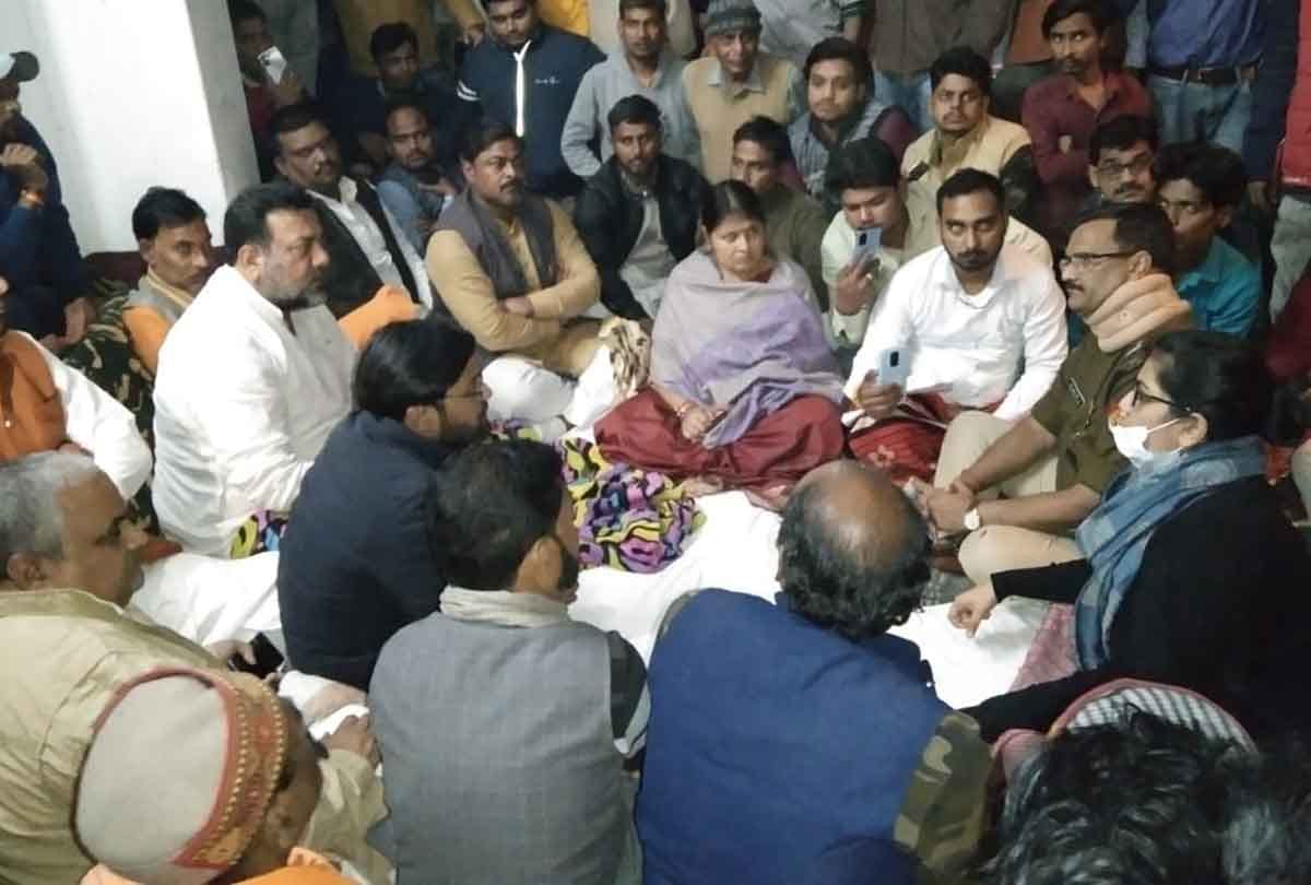 Fatehpur: Seven CLA and Balwa case against 60 including Haji Raza, chowki incharge line present for negligence