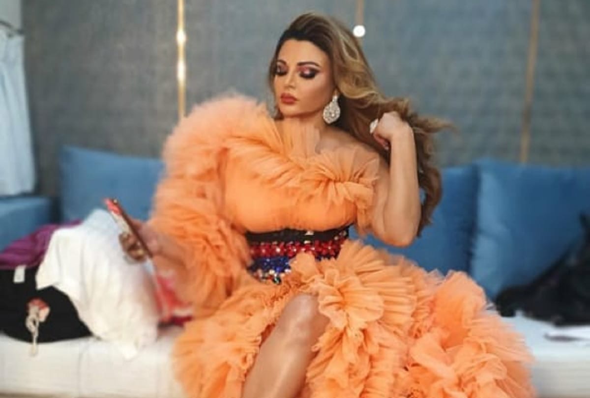 Controversy Queen Rakhi Sawant early days in bollywood read whole struggle story of item girl