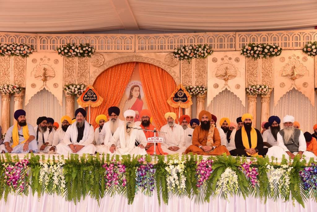 Celebrated 527th Prakashotsav of Baba Shri Chand Maharaj with reverence and pomp