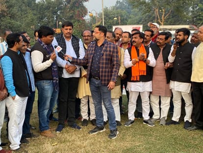 UP Assembly Election 2022 Mainpuri Live Debates and Discussions Coverage News Updates in Hindi