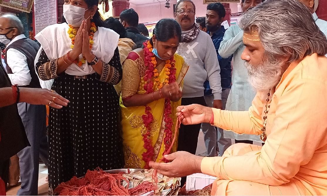 Mahavrat of Mother Annapurna begins in Varanasi Mahant distributed 17 knots of thread Devotees took a pledge