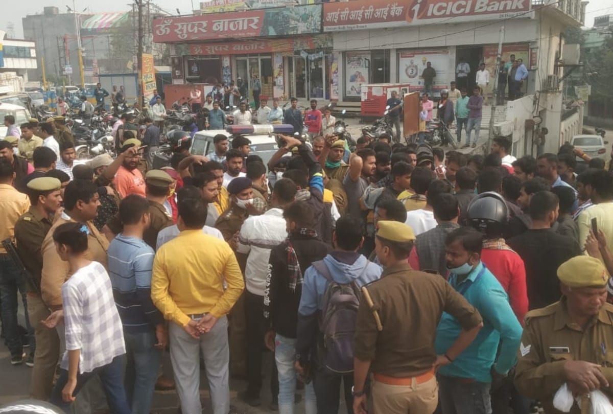 Ankur Murder case update Angry family members protested by blocking road for arrest of accused in gorakhpur