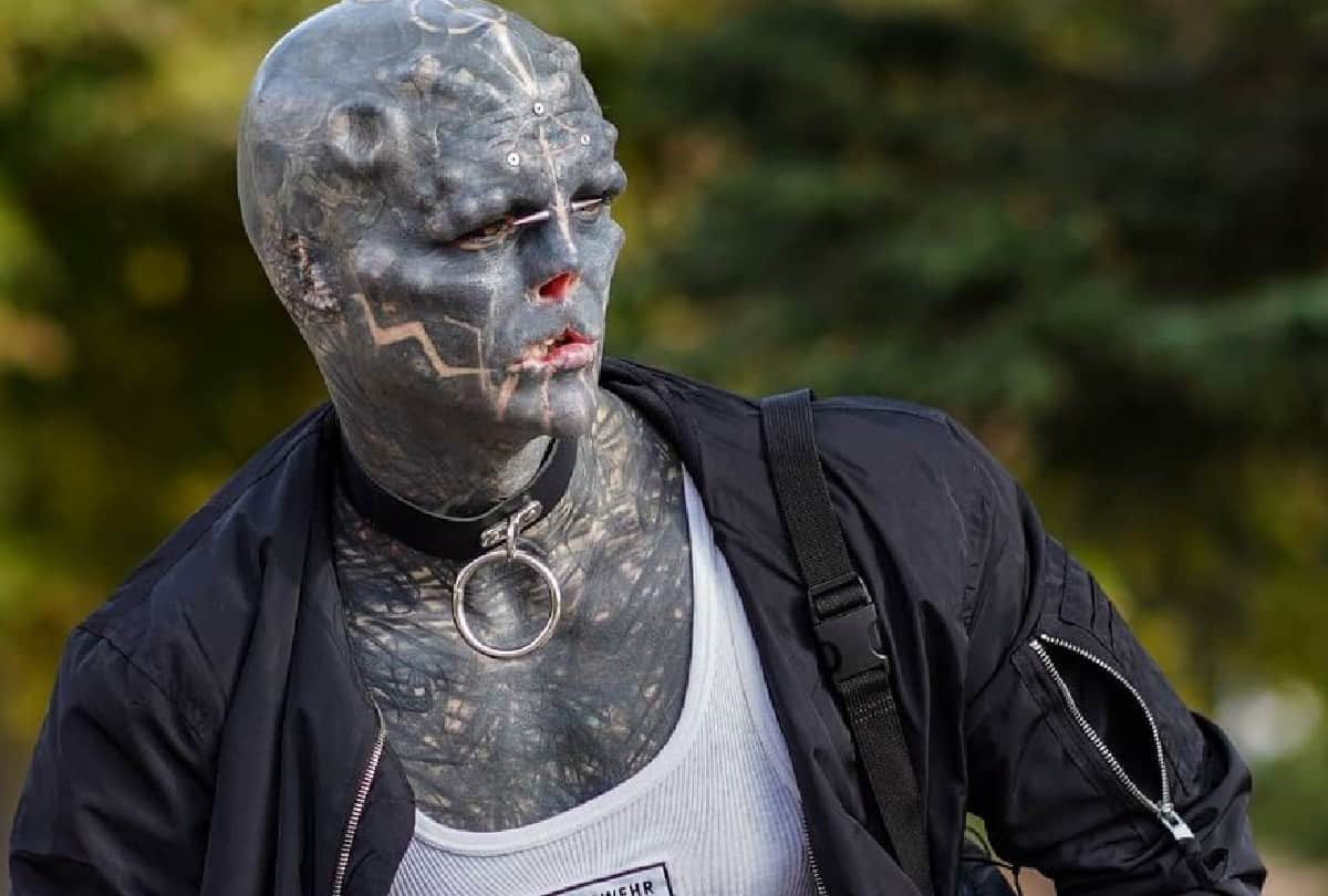 a France man Anthony Loffredo cut his nose ears lips and fingers in the craze of becoming an alien