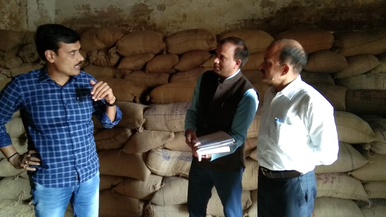 District Magistrate inspected the purchasing centers