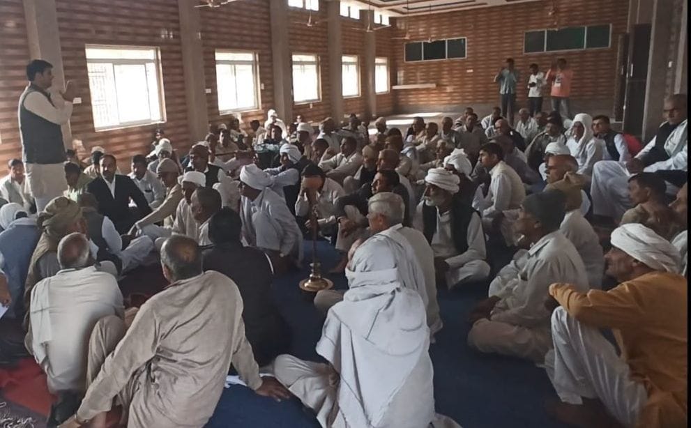 Today protest against JJP leader, tomorrow 800 farmers will travel to Delhi in 80 vehicles