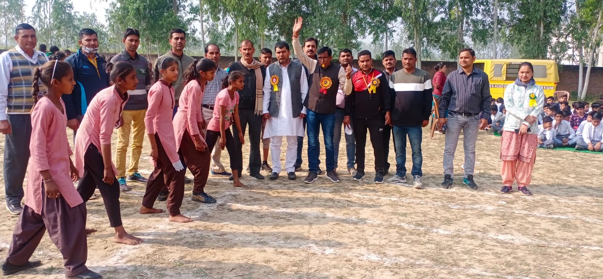 Bhopa's kabaddi team was the winner in the provisional upper primary in the primary