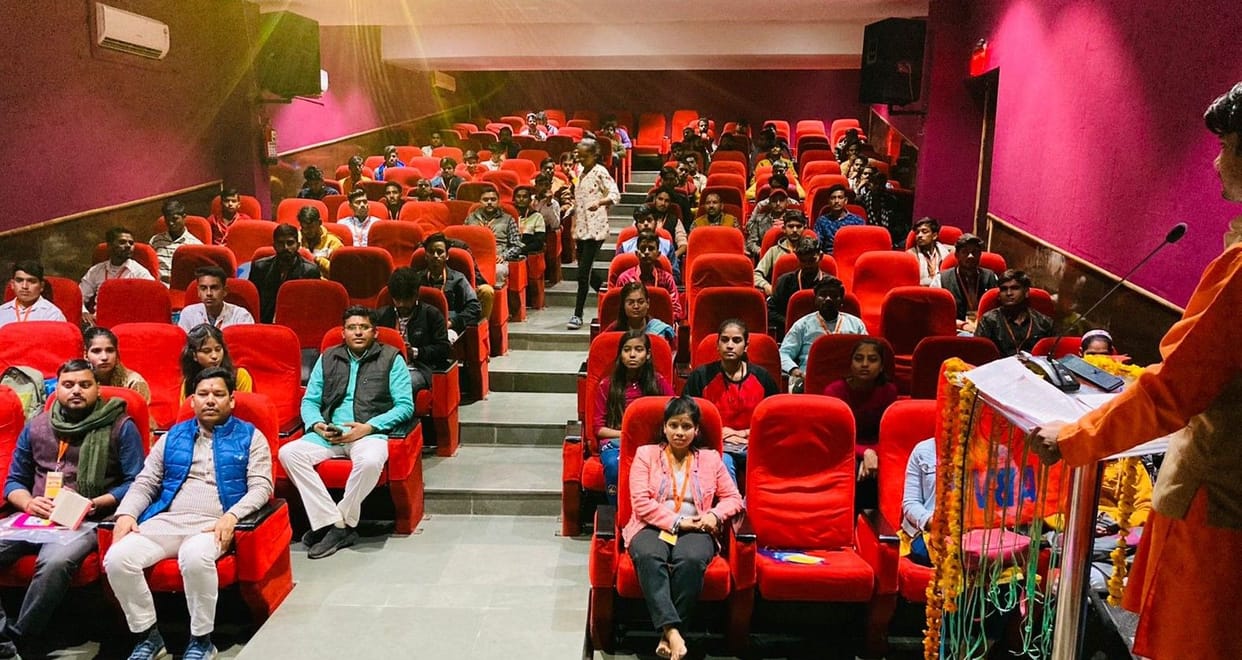 Hathras: Student Council realizes the concept of service