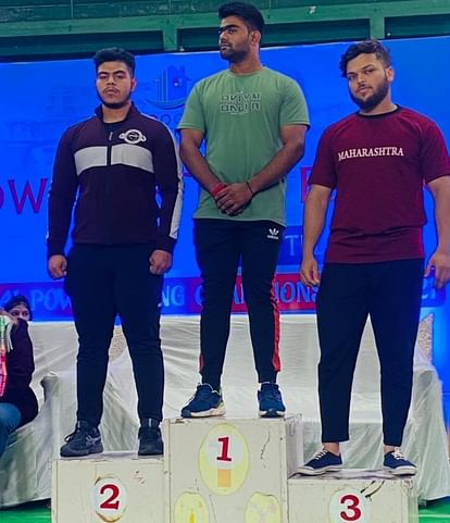Shashank won silver medal in National Powerlifting