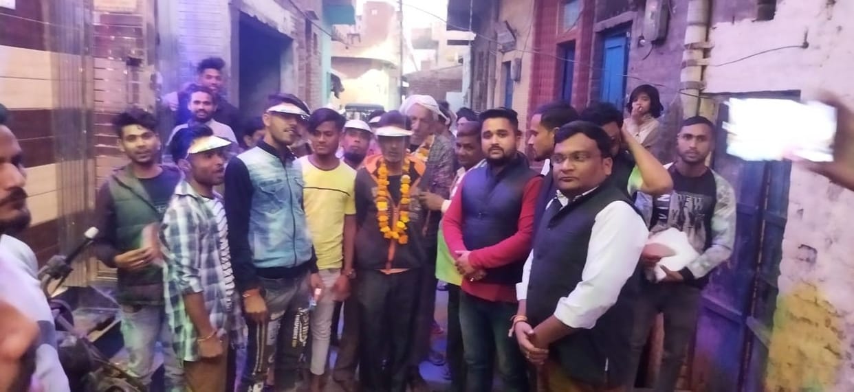 Aligarh: Even on Wednesday, passengers facing shortage of roadways buses