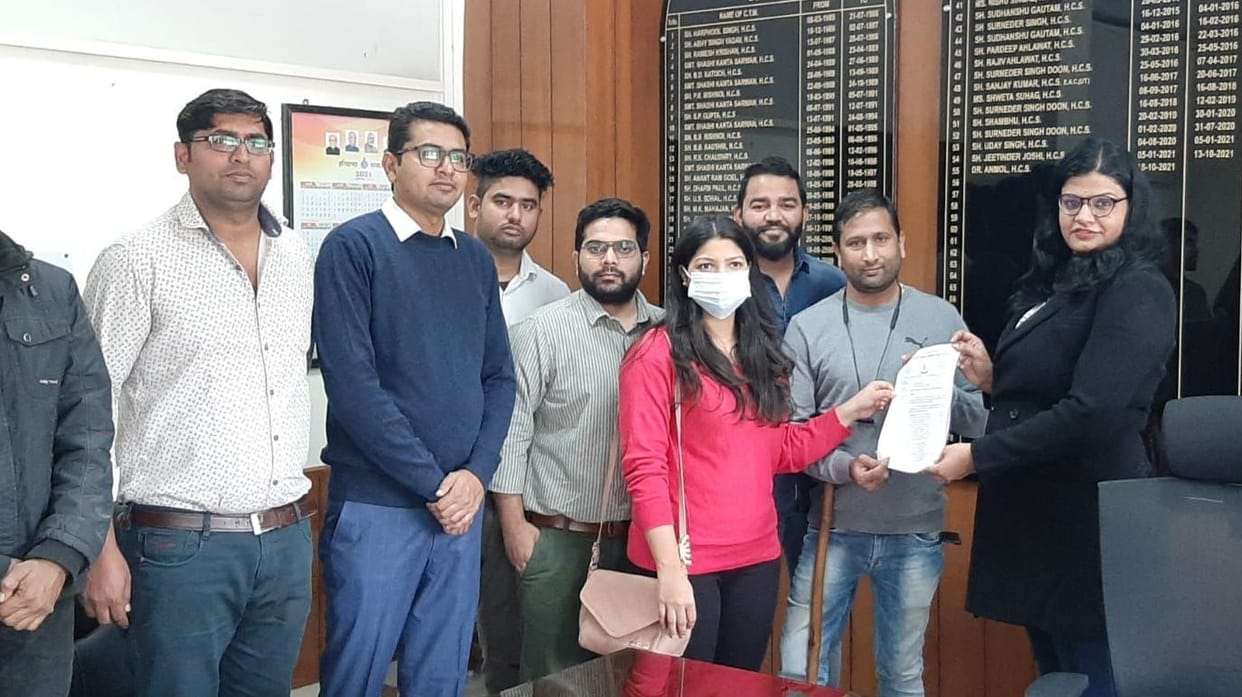 In protest against direct recruitment of SMO, doctors submitted demand letter to CM