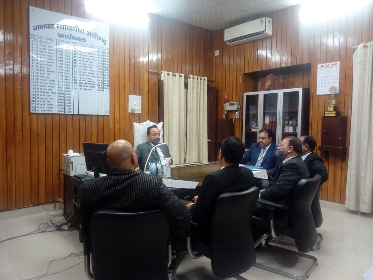 District Judge discussed the preparations for Lok Adalat