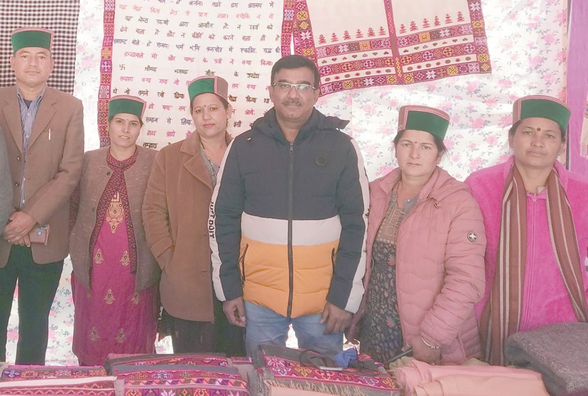 himachal kinnaur news: Teachings of the Gita written on kinnauri price one lakh rupee