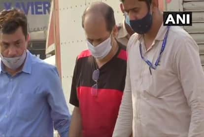 Maharashtra: Sachin Waje told the investigation panel, met the Mumbai Police chief to investigate the TRP case