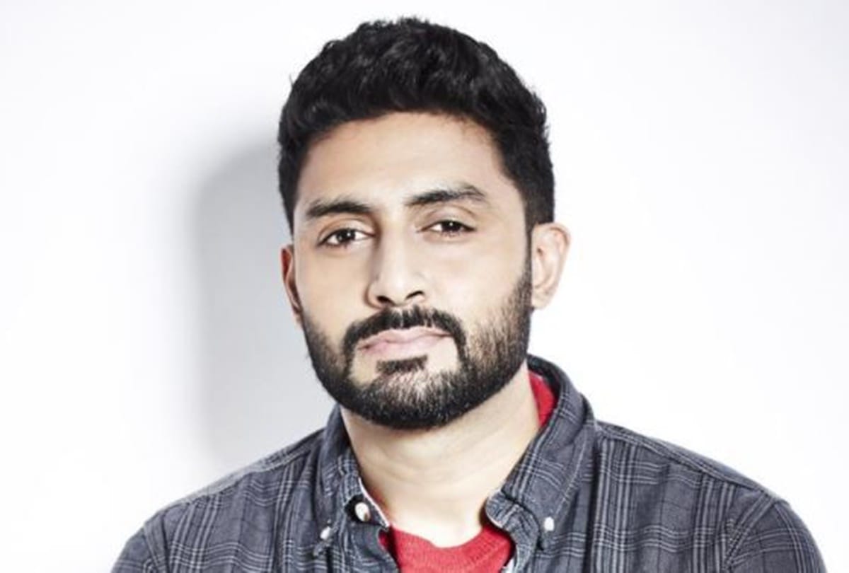 Revealed: Abhishek Bachchan was replaced by many films without informing had to leave the chair in the function for big actors