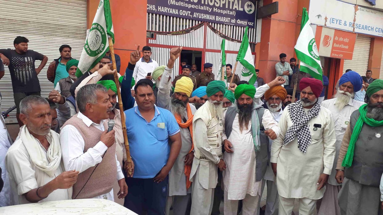 Punjab farmer going to Tikri border dies in accident, fellow injured