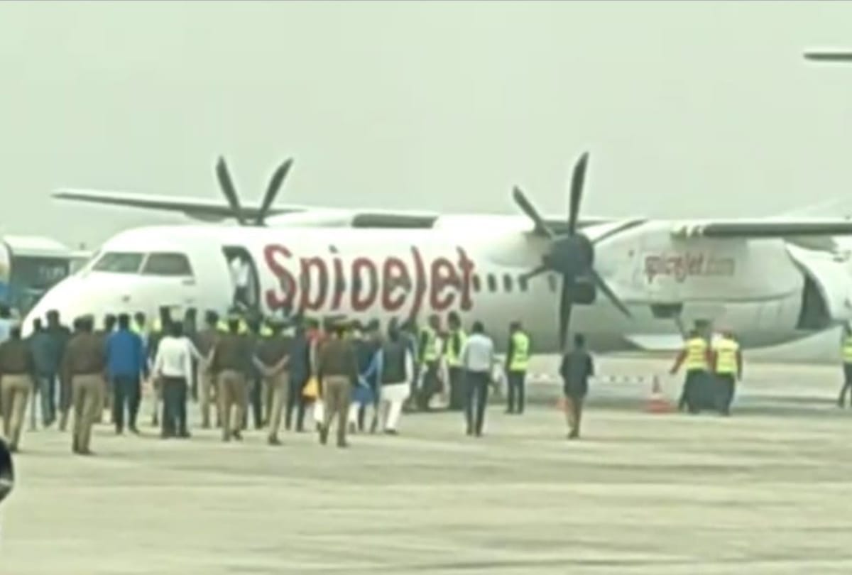 kushinagar international airport to starts domestic flights today First plane landed with 75 passengers