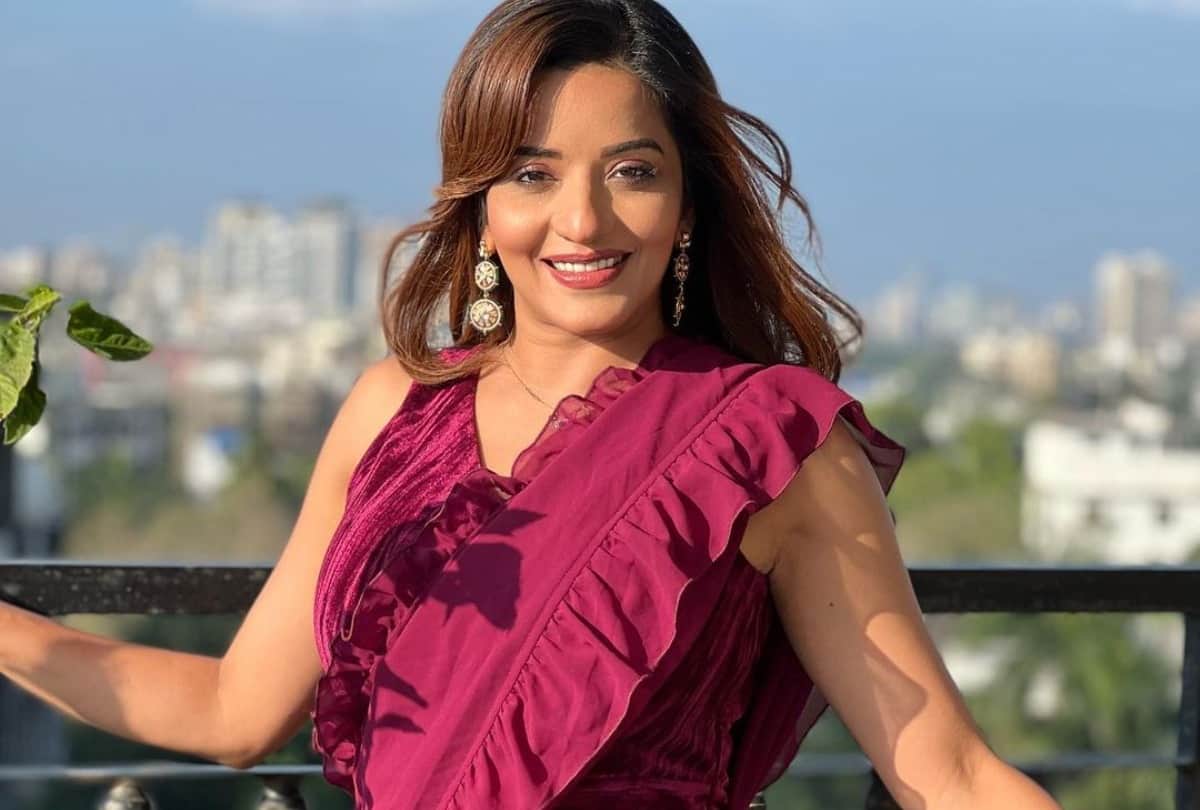 bhojpuri actress monalisa shares beautiful pictures on social media give tips to their fans for happy mood