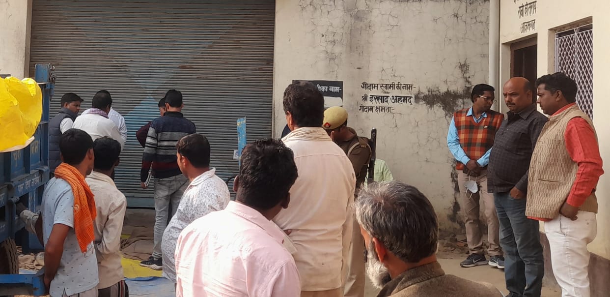 Divisional Commissioner sealed the food warehouse
