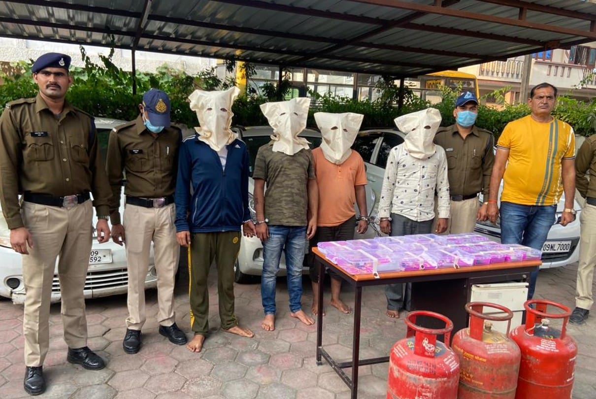 Indore: Addiction to alcohol, gambling and smack has made a thief, buying a car with stolen money and going to the car only to commit crimes